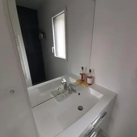Maison Spacieuse Climatisee-jardin-2 Pkg-piscine Villa *